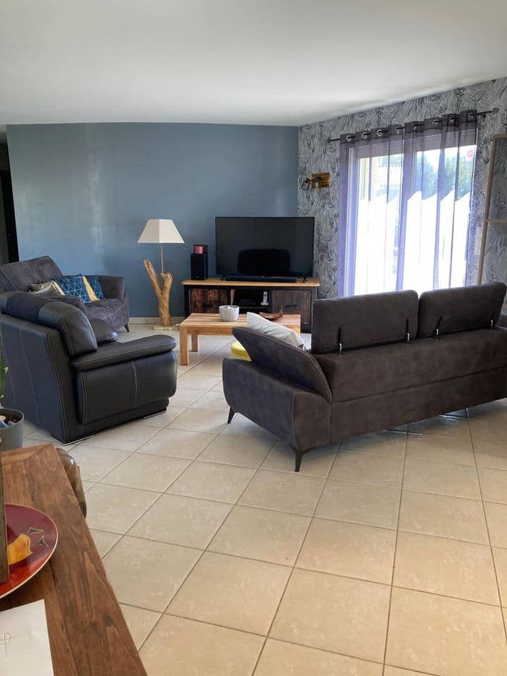 4 bedrooms house for sale in saintes, France - Image 5
