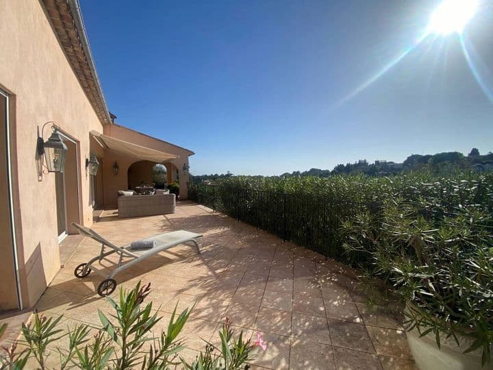 5 bedrooms house for sale in Le Rouret, France