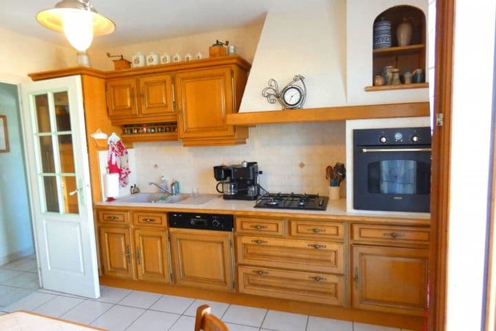 6 bedrooms house for sale in aurillac, France - Image 5