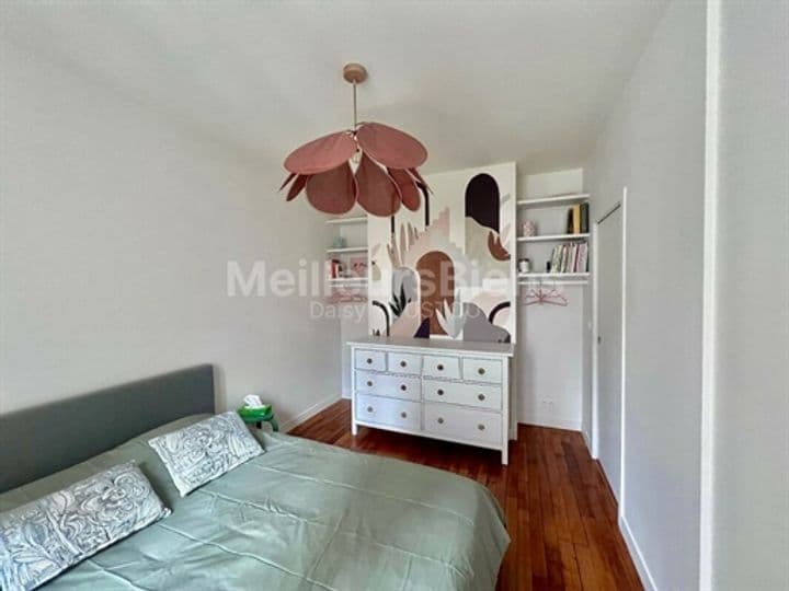 1 bedroom apartment for sale in Paris, France - Image 2