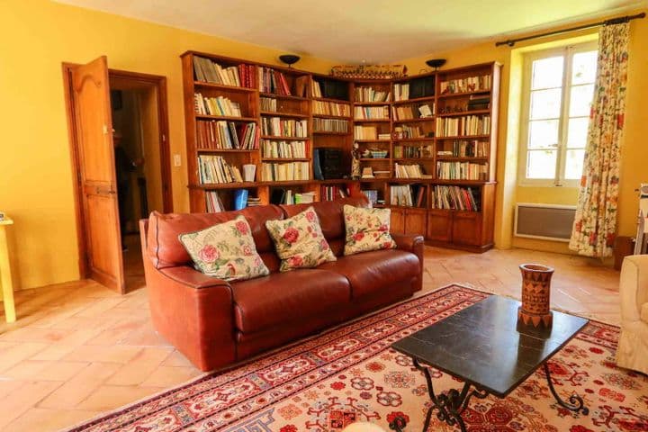 5 bedrooms house for sale in Sarlat-la-Caneda, France - Image 9