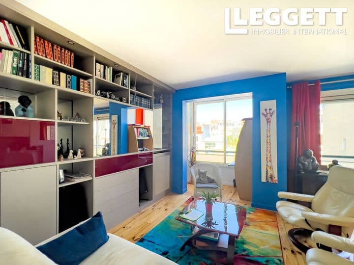 2 bedrooms house for sale in  France - Image 10