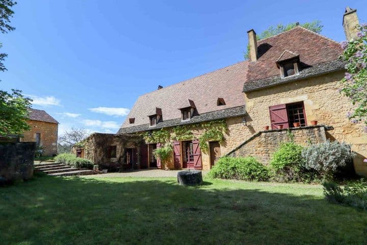 5 bedrooms house for sale in Sarlat-la-Caneda, France