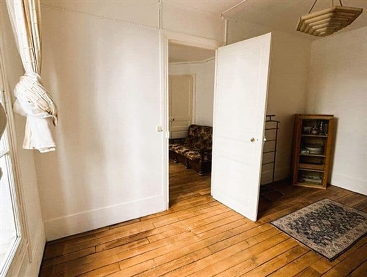 1 bedroom apartment for sale in Paris, France - Image 4