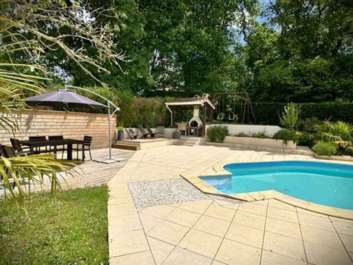 4 bedrooms house for sale in Saint-Pierre-du-Mont, France