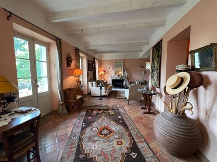 8 bedrooms other for sale in Cadenet, France