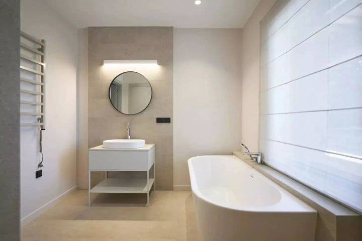 6 bedrooms house for sale in  France - Image 7