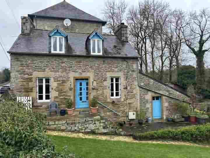 11 bedrooms house for sale in  France - Image 2