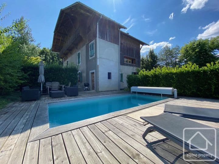 6 bedrooms house for sale in La Riviere Enverse, France