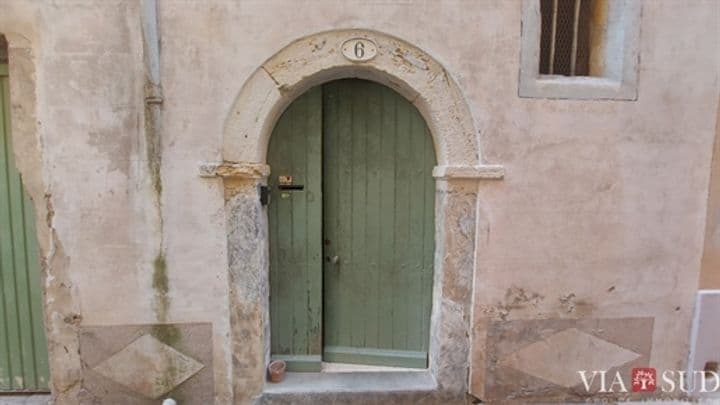 Building for sale in Pezenas, France - Image 7