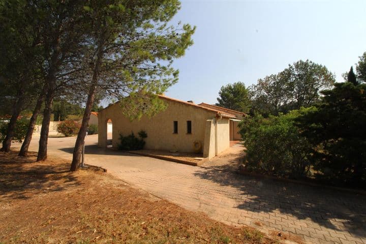 House for sale in Montseret, France