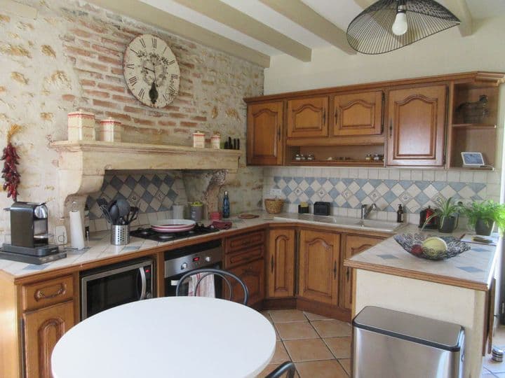 4 bedrooms house for sale in  France - Image 2