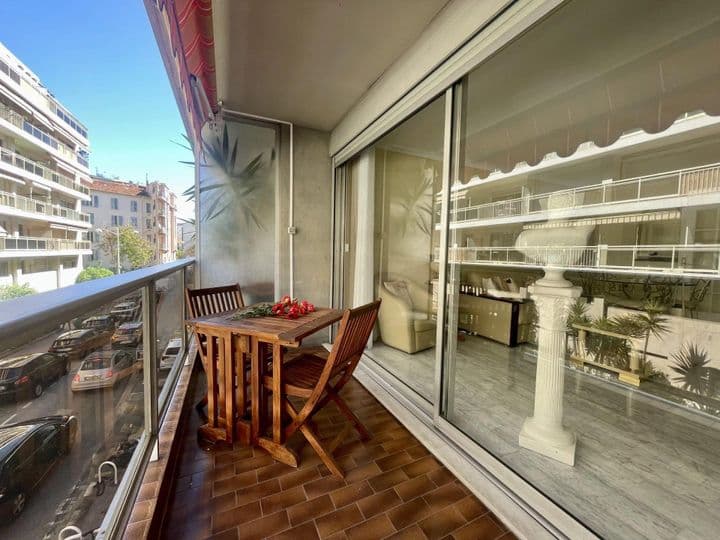 1 bedroom apartment for sale in Nice, France - Image 3