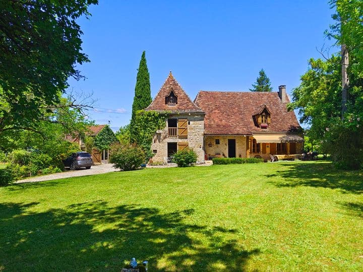 4 bedrooms house for sale in  France