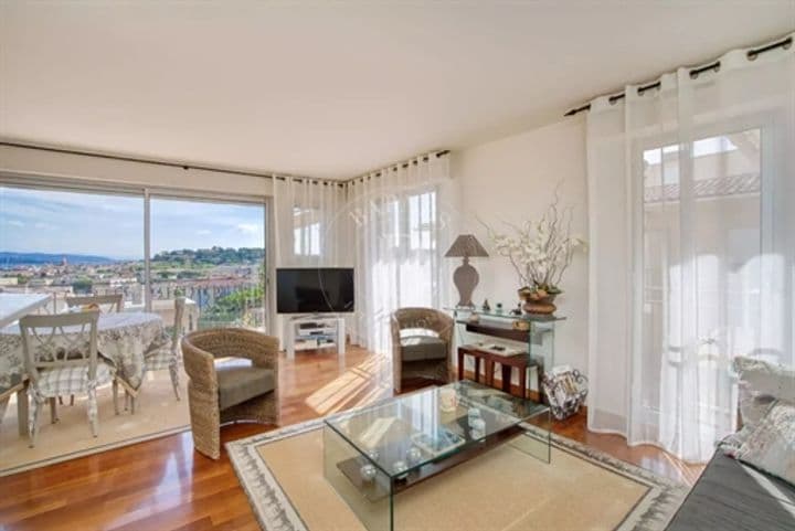 3 bedrooms apartment for sale in Saint-Tropez, France - Image 4