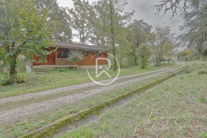 2 bedrooms house for sale in  France - Image 5