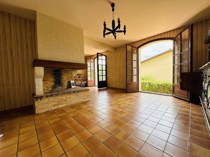 4 bedrooms house for sale in MONTJOIE EN COUSERANS, France - Image 9