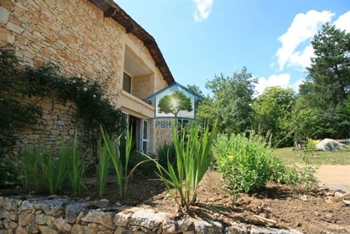 6 bedrooms house for sale in La Douze, France