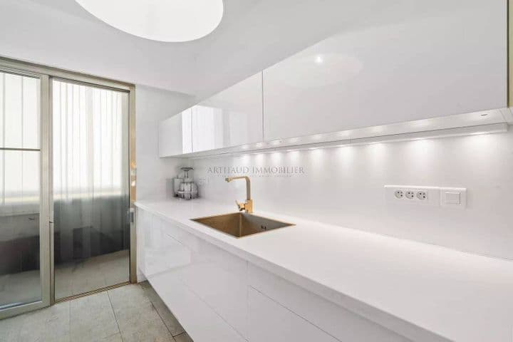 1 bedroom house for sale in  France - Image 4