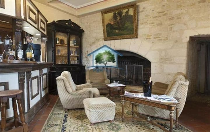 House for sale in Sarlat-la-Caneda, France - Image 10