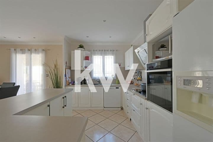 4 bedrooms house for sale in Garons, France - Image 3