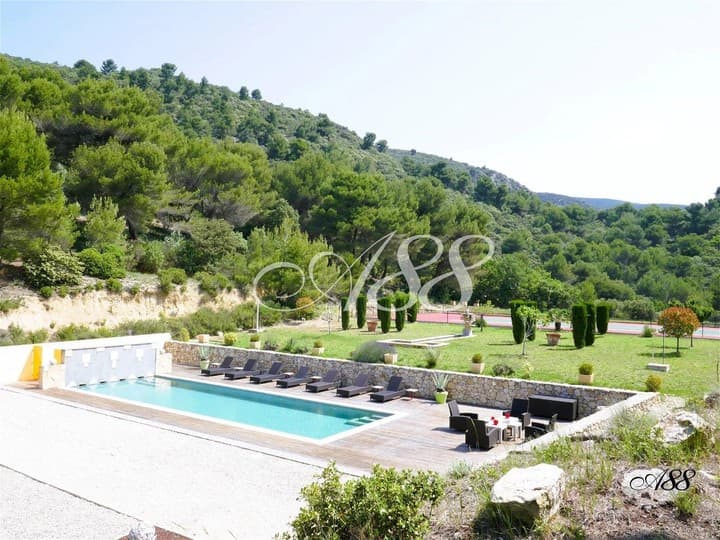 8 bedrooms house for sale in Vaucluse (84), France - Image 3