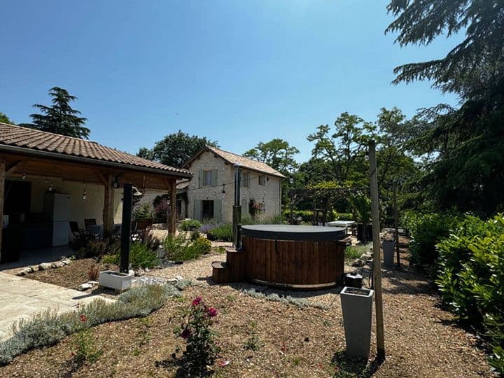 4 bedrooms house for sale in  France - Image 2