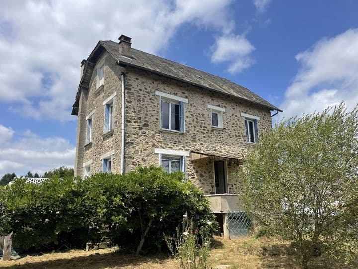 2 bedrooms house for sale in ORGNAC SUR VEZERE, France