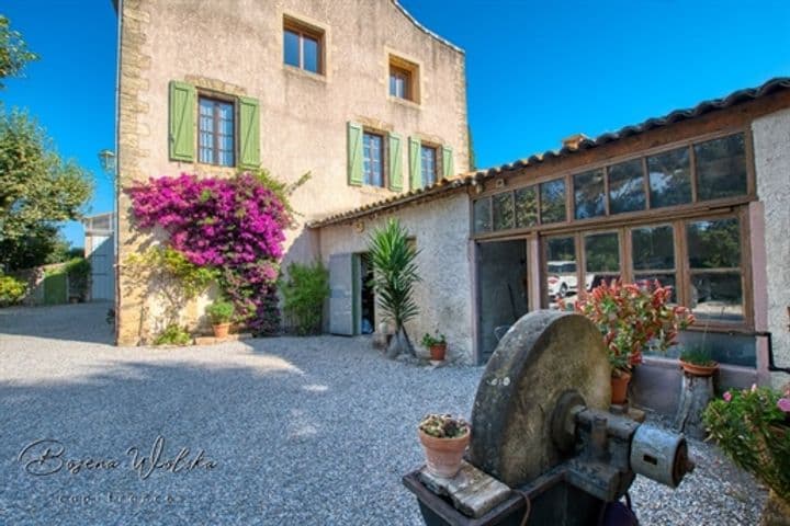 8 bedrooms other for sale in Salon-de-Provence, France