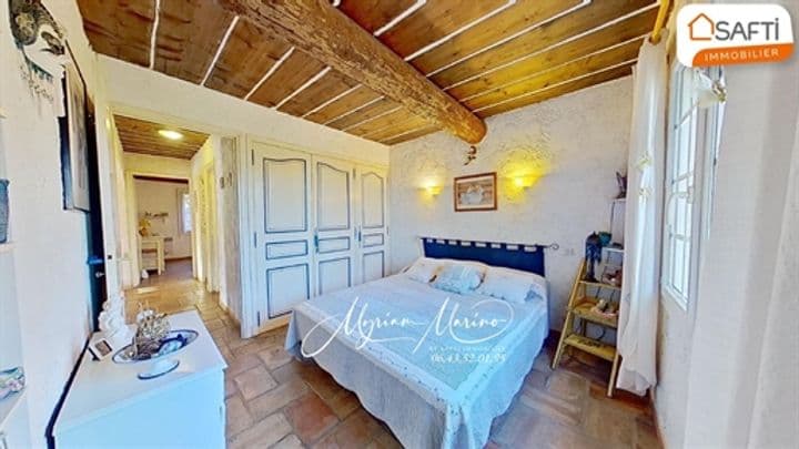 4 bedrooms house for sale in Roquebrune-sur-Argens, France - Image 9