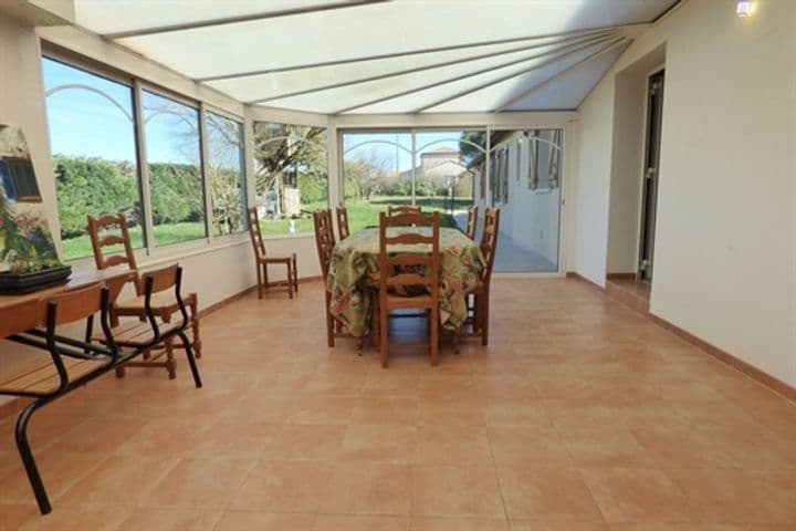 5 bedrooms house for sale in Laroque-Timbaut, France