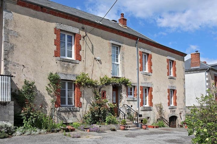 6 bedrooms other for sale in Merinchal, France - Image 9