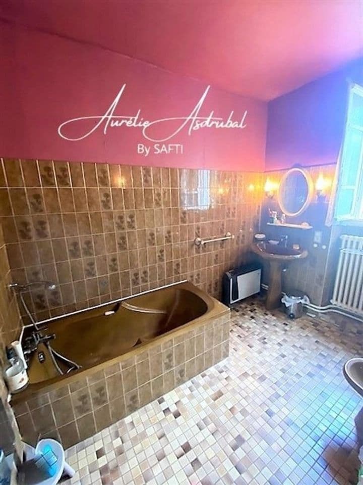 3 bedrooms house for sale in Saint-Cyprien, France - Image 3