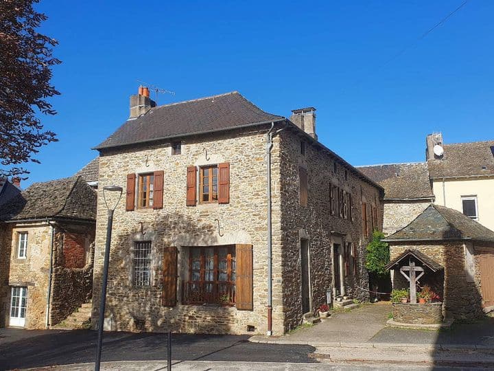 4 bedrooms house for sale in LA SALVETAT PEYRALES, France - Image 2