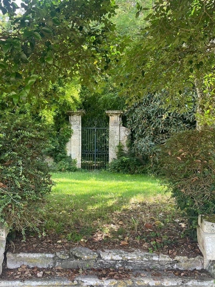 House for sale in Bordeaux, France - Image 7