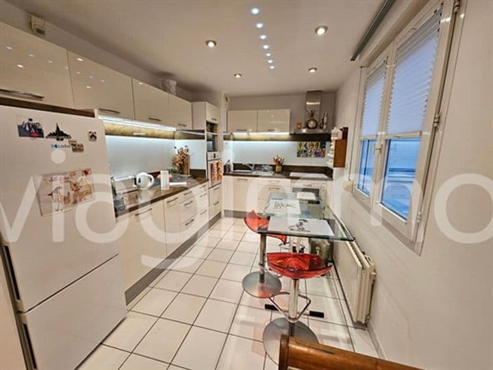 3 bedrooms apartment for sale in Lyon, France - Image 2