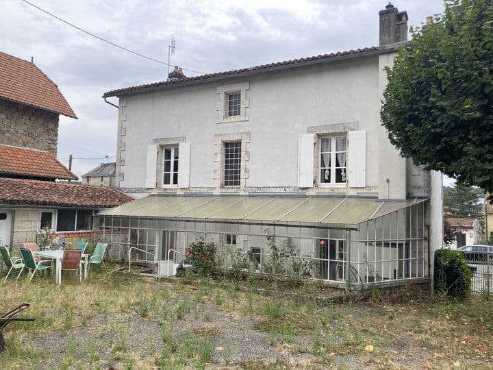 4 bedrooms house for sale in confolens, France - Image 3