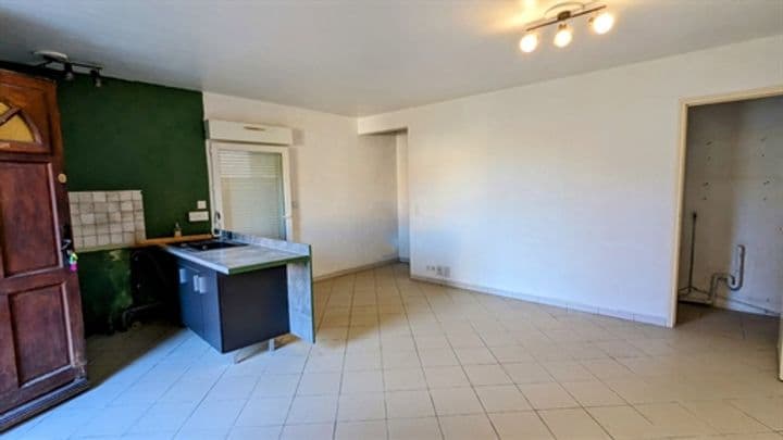 1 bedroom apartment for sale in Villeneuve-sur-Lot, France - Image 2