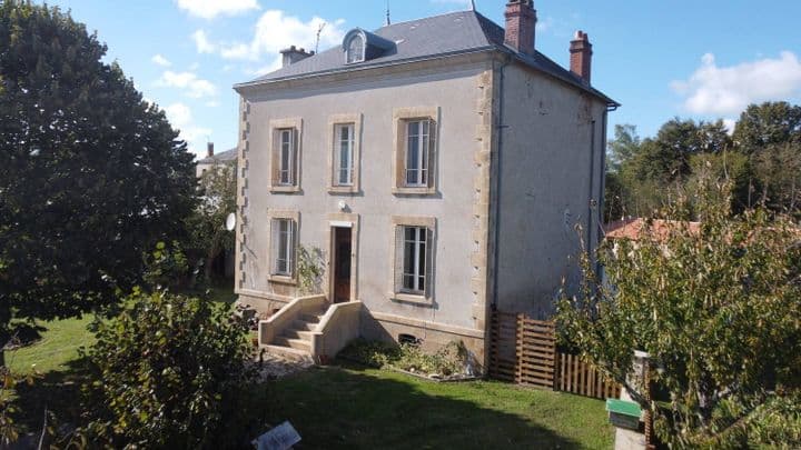 5 bedrooms house for sale in Chateauponsac, France