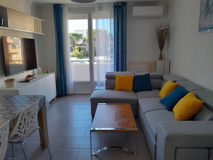 2 bedrooms house for sale in st raphael, France