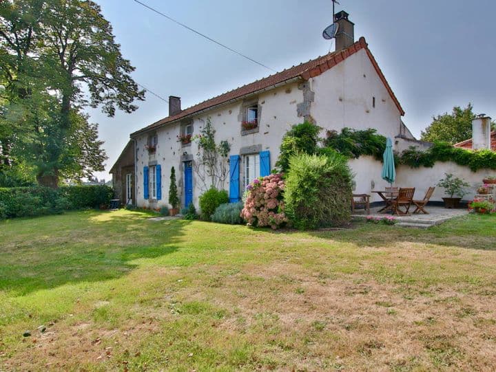 3 bedrooms house for sale in vernoux en gatine, France - Image 3