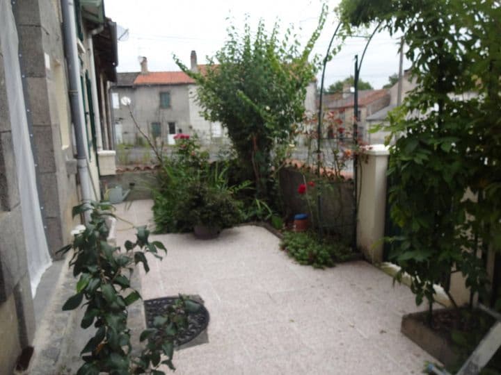 2 bedrooms house for sale in oradour st genest, France - Image 8