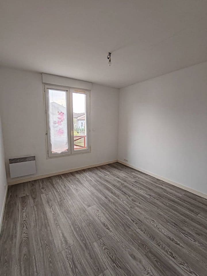 1 bedroom house for sale in  France - Image 5