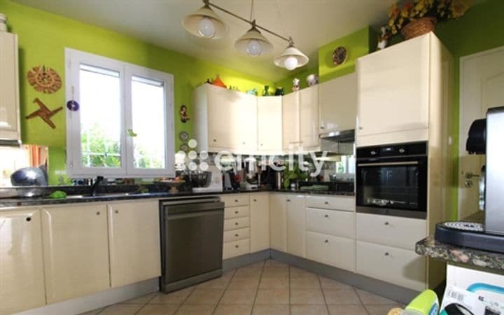 5 bedrooms house for sale in Gonfaron, France - Image 3