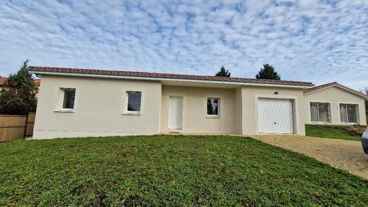 5 bedrooms house for sale in st pierre de chignac, France