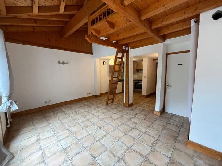 2 bedrooms house for sale in  France - Image 3