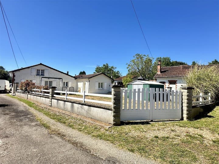 2 bedrooms house for sale in Charente (16), France - Image 18