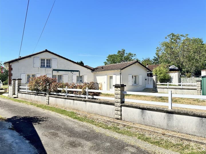 2 bedrooms house for sale in Charente (16), France - Image 21