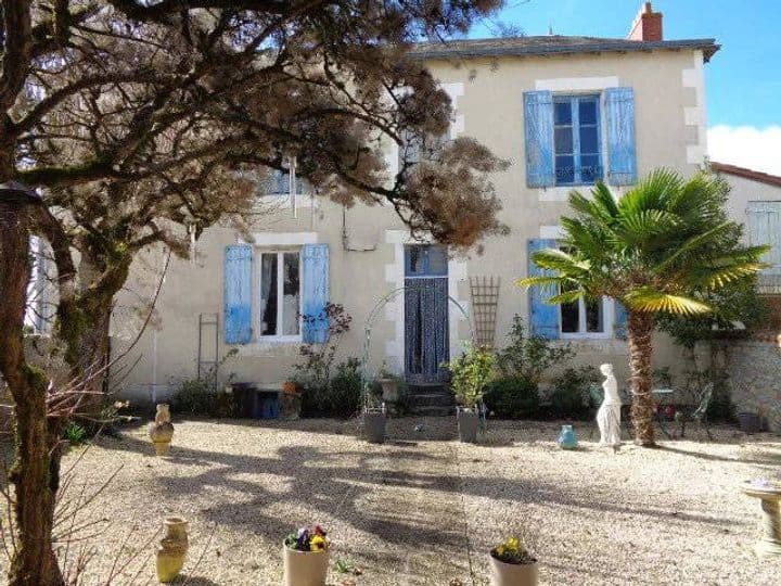 2 bedrooms house for sale in  France