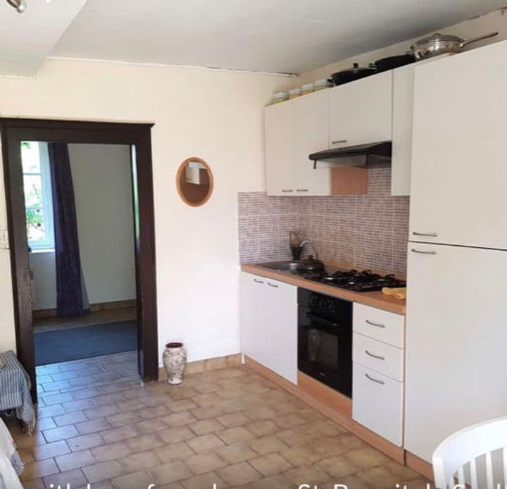 2 bedrooms house for sale in  France - Image 4